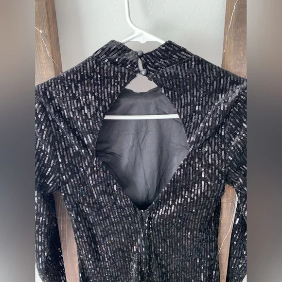 Black sequin dress - Picture 4 of 5
